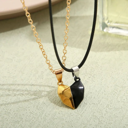2Pcs Magnetic Heart Couple Necklace for Women Valentine'S Day Sweater Chain for Best Friend Lovers Wedding Party Gift Jewelry